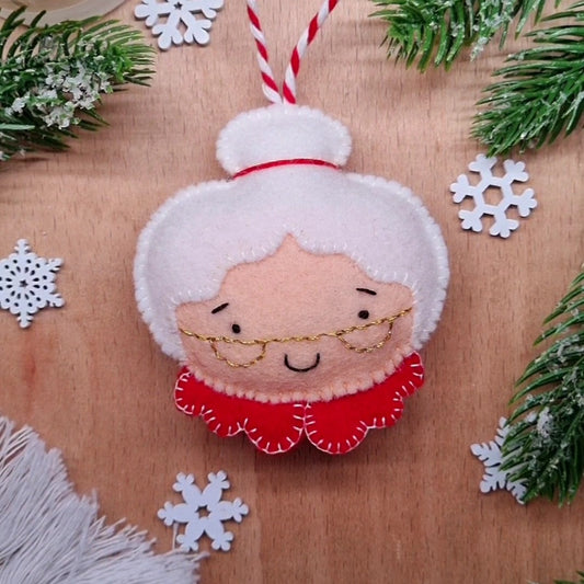 Advent Calendar 2024 Mrs Claus - Day 18 PDF pattern