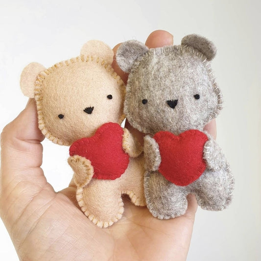 Valentine's Bears Illustrated Tutorial and PDF Pattern + Commercial License